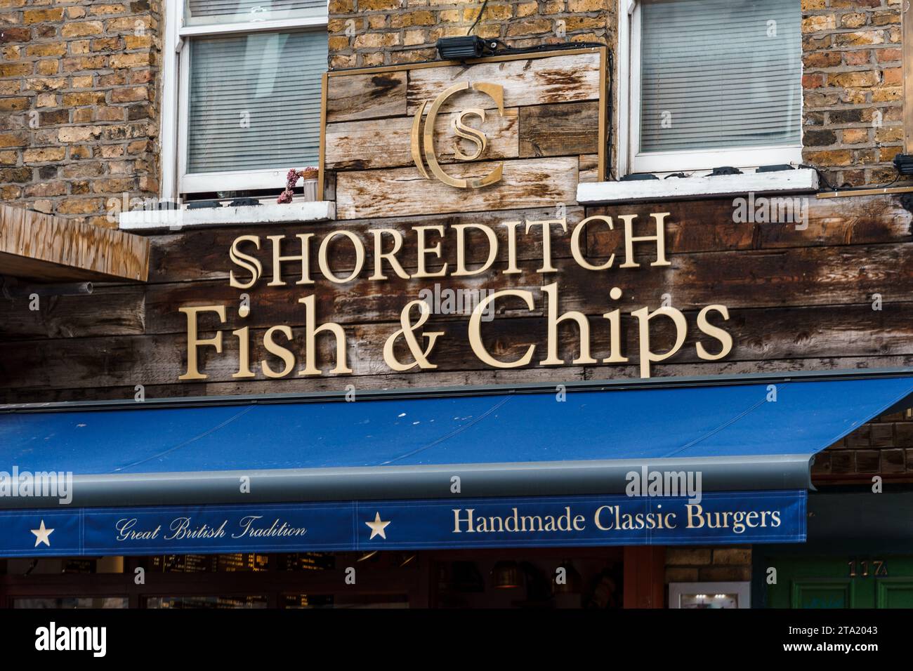 Londra, Regno Unito - 25 agosto 2023: Shoreditch Fish and Chips in Brick Lane Foto Stock