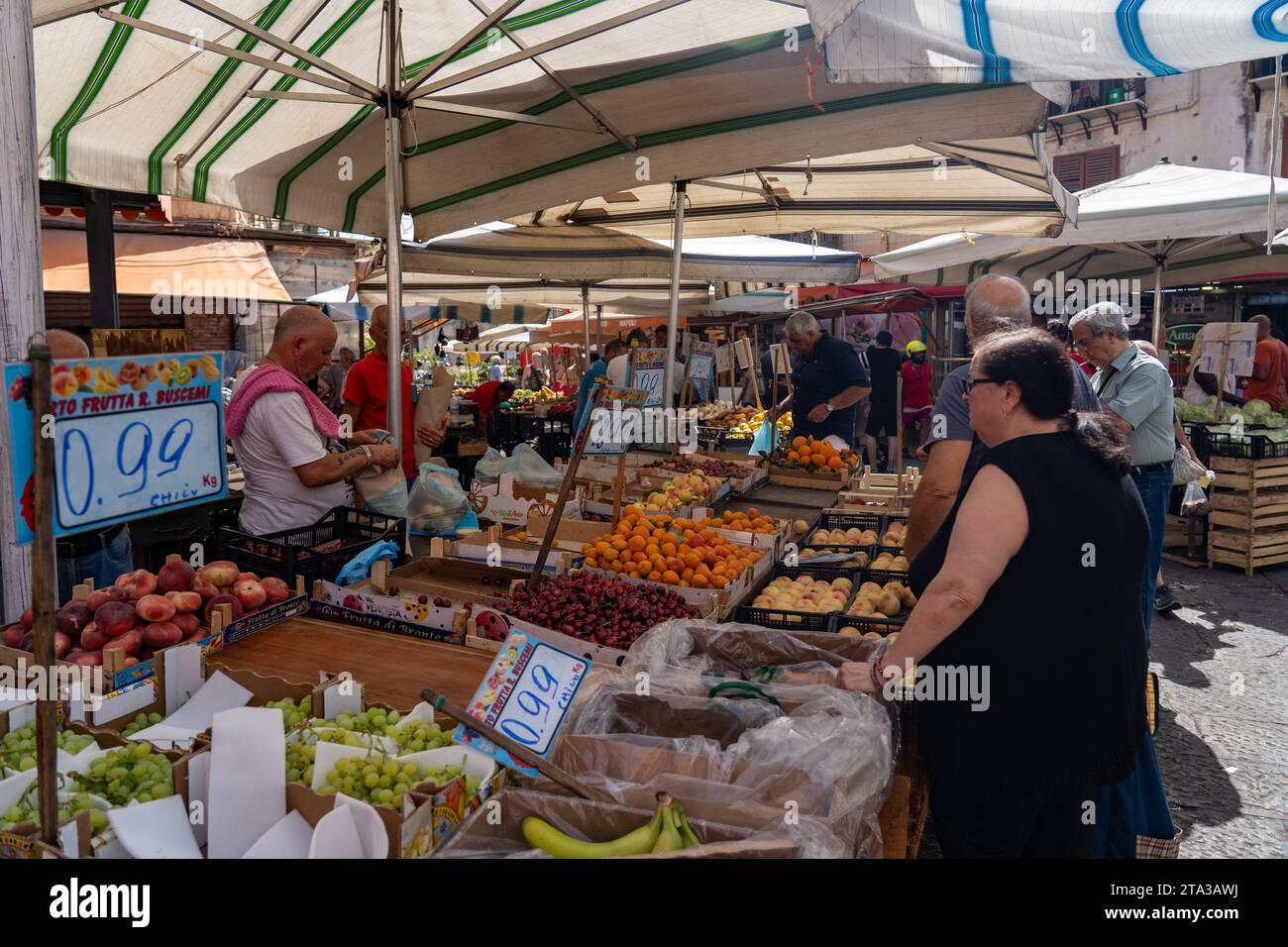 Mercato di Ballaro a Palermo, Sicilia Foto Stock