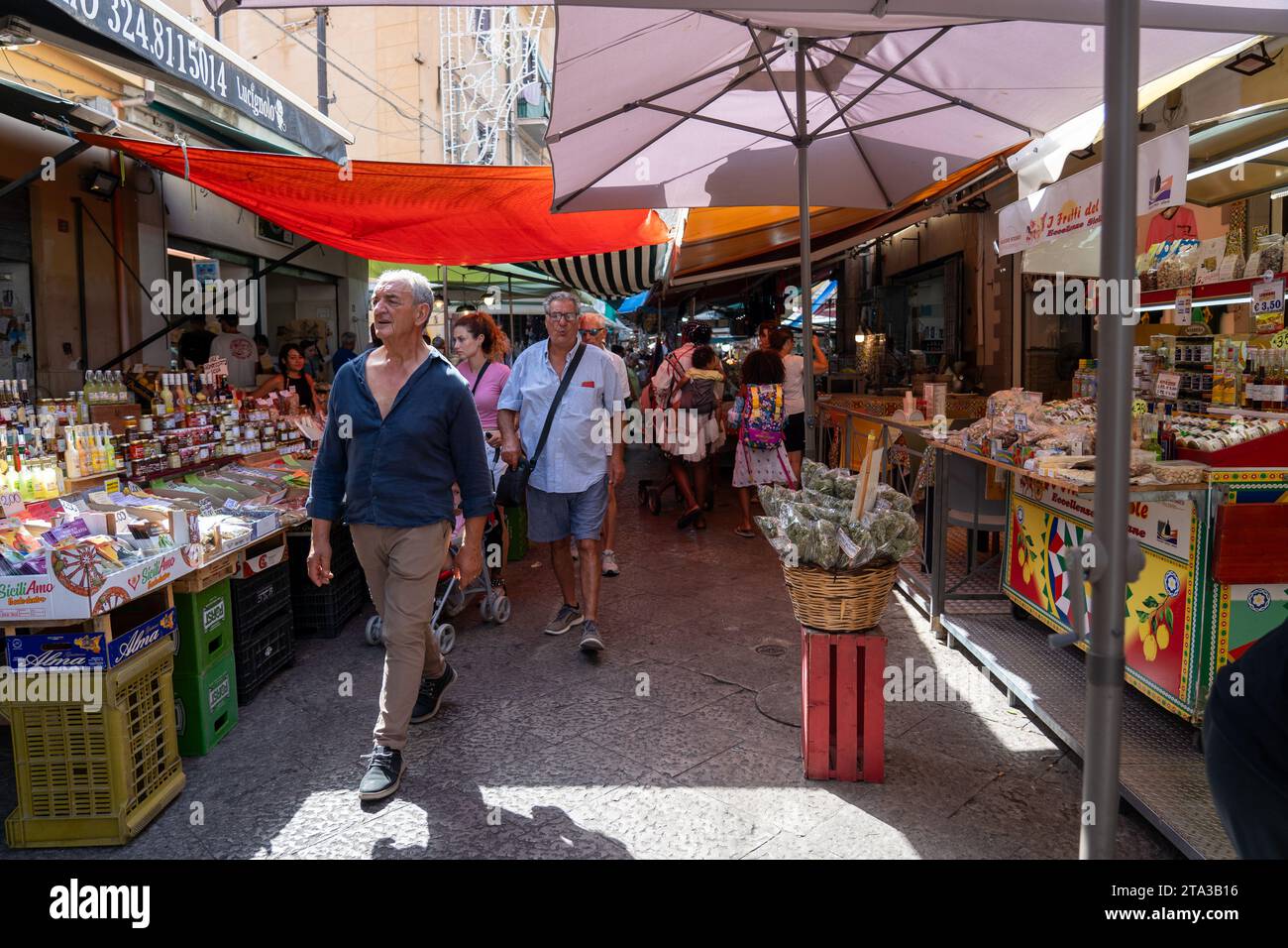 Mercato di Ballaro a Palermo, Sicilia Foto Stock