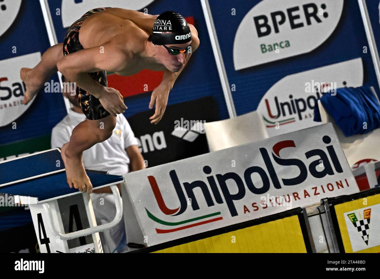 Riccione, Italia. 28 novembre 2023. Gabriele Mancini di G.S. Marina militare gareggia nelle 200m Breaststroke Men Heats durante i campionati italiani di nuoto invernale allo Stadio del nuoto di Riccione (Italia), 28 novembre 2023. Crediti: Insidefoto di andrea staccioli/Alamy Live News Foto Stock