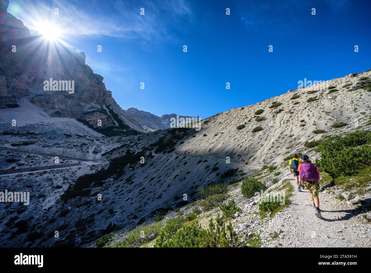 Vicino al Rifugio Pederü sull'alta via 1 percorso escursionistico, S. Vigilio, Italia Foto Stock
