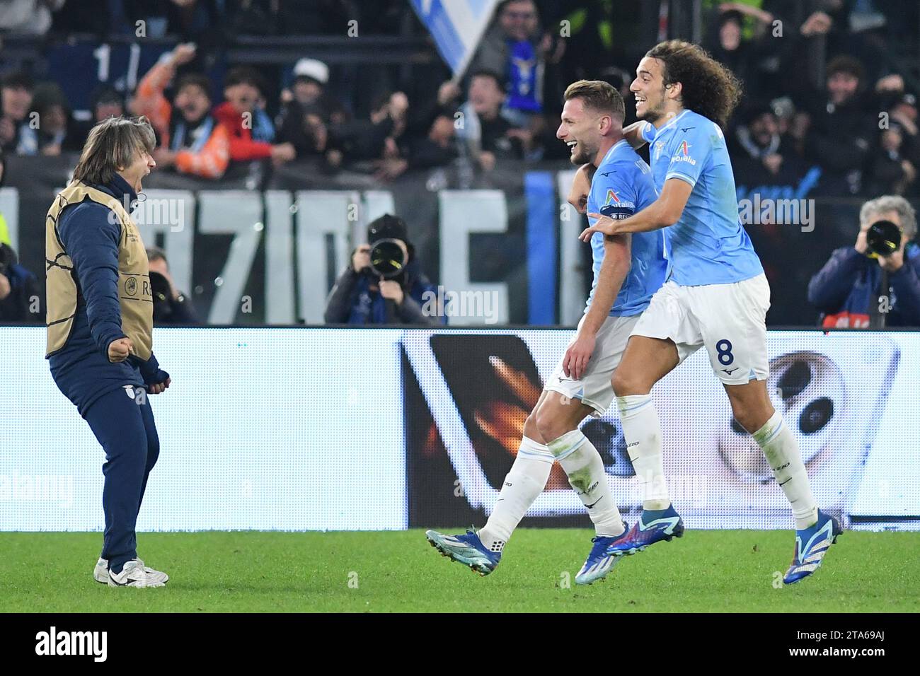 Roma, Lazio. 28 novembre 2023. Ciro immobile della SS Lazio celebra il gol segnato durante la partita di Champions League tra Lazio e Celtic allo stadio Olimpico, Italia, 28 novembre 2023. Foto di credito AllAccetto Live: SIPA USA/Alamy Live News Foto Stock