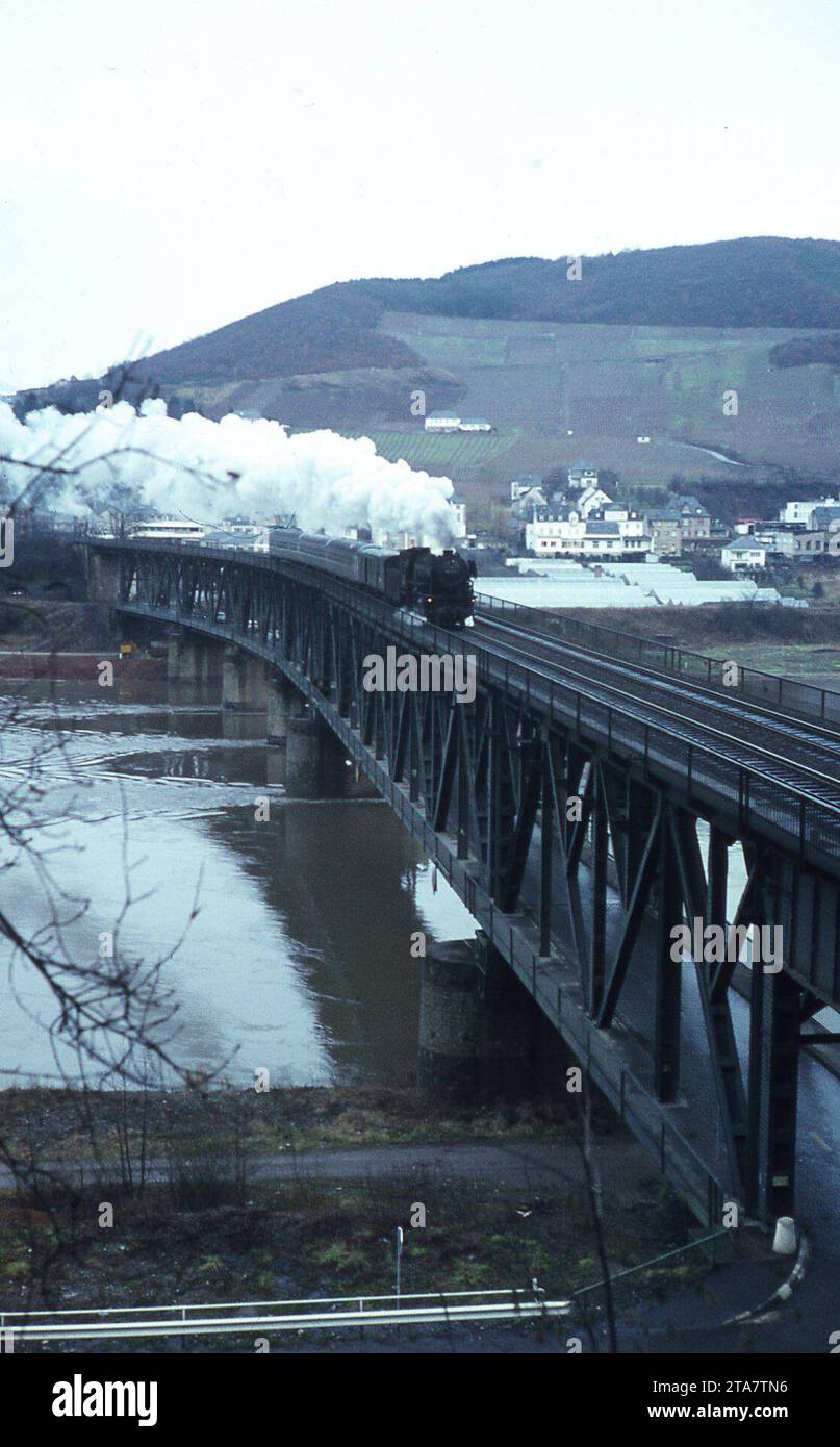 Due settimane trascorse viaggiando in Germania Ovest in treno fotografando locomotive a vapore Foto Stock