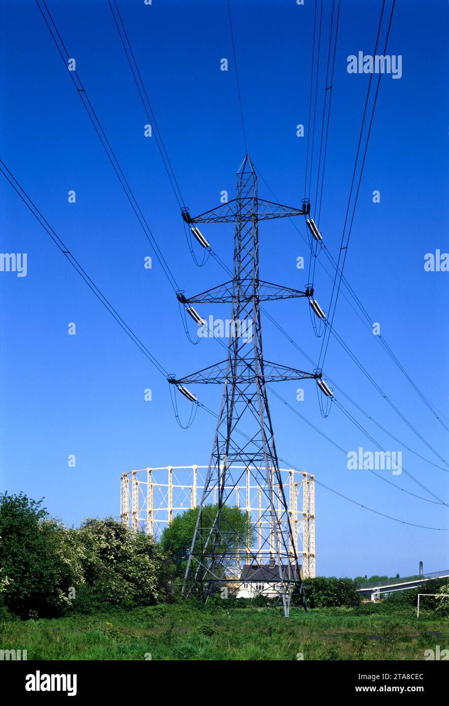 Pylon, Gasholder, Manor Park, Newham, Londra, Inghilterra Foto Stock