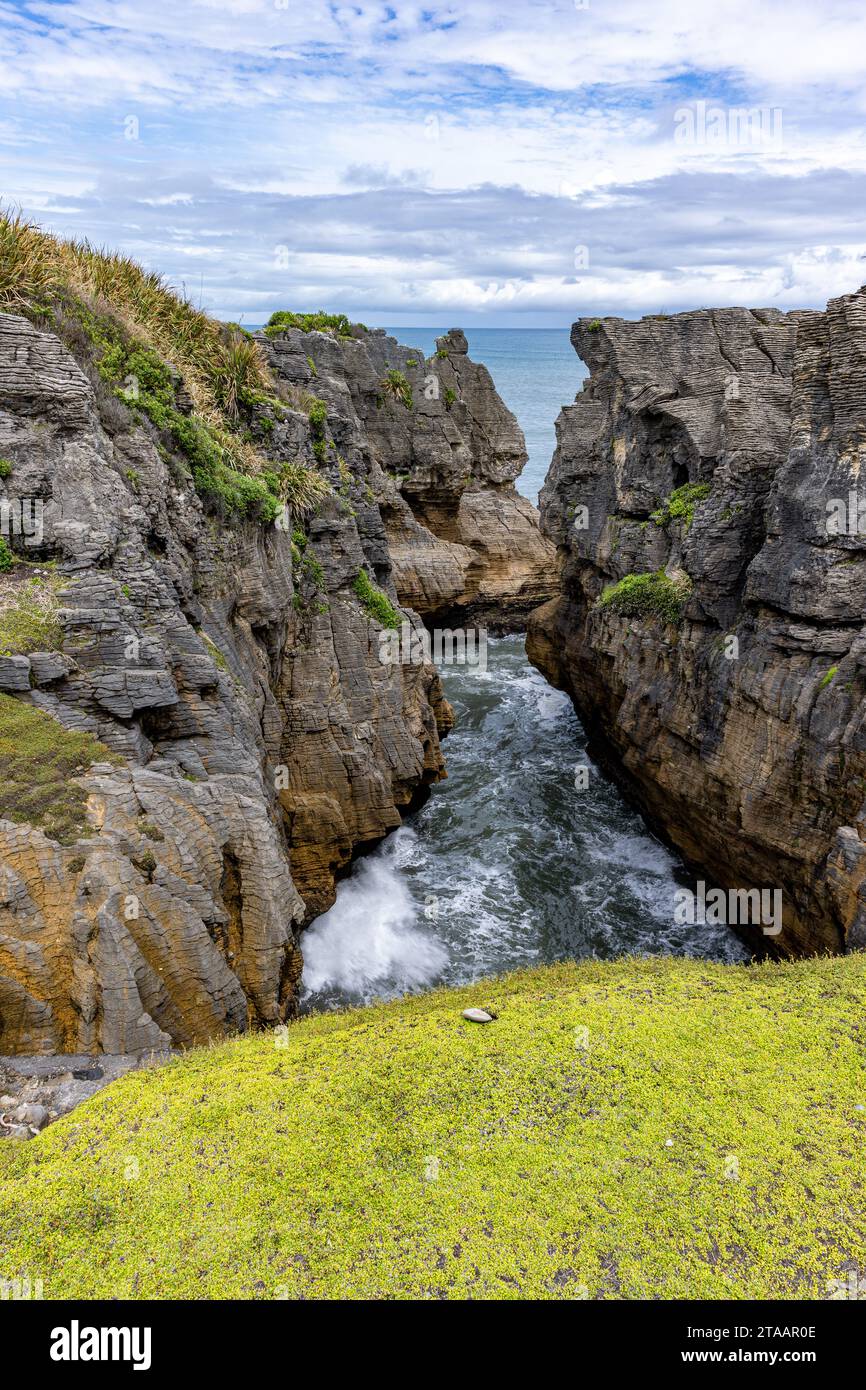 Vista delle Pancake Rocks e Blowholes sull'Isola Sud dei New Zealnds Foto Stock