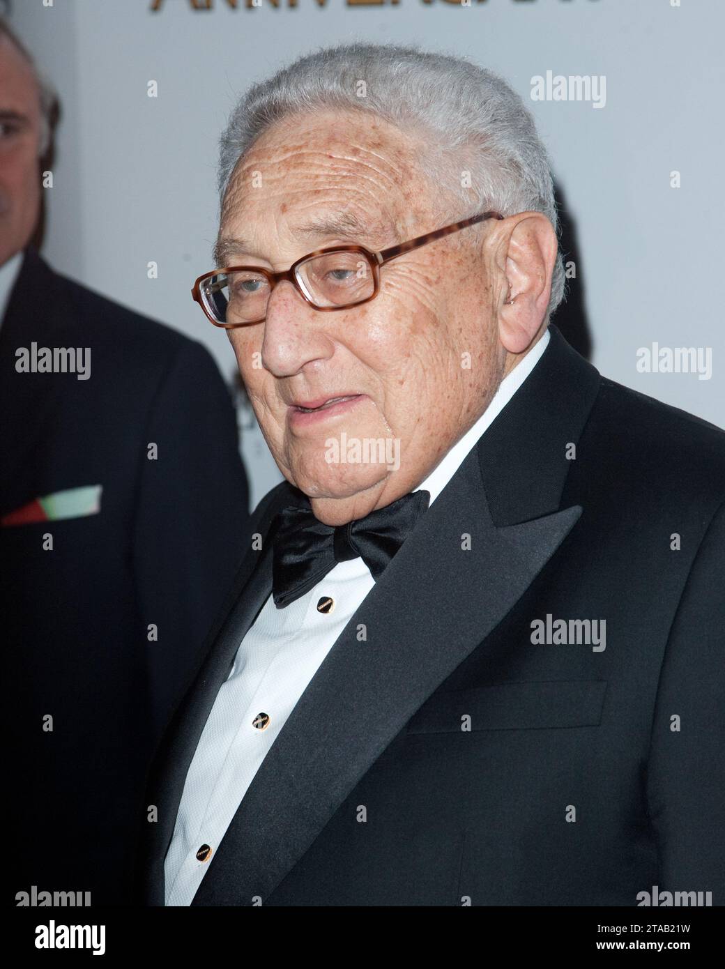 Henry Kissinger partecipa al gala del 50° anniversario del ristorante Four Seasons al Four Seasons Hotel New York l'11 giugno 2009 a New York City. Foto Stock