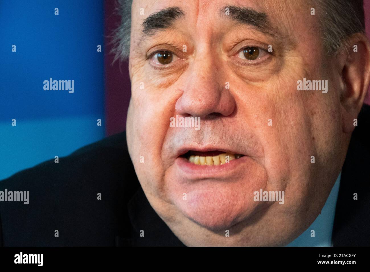 Edimburgo, Scozia, Regno Unito. 30 novembre 2023. Conferenza stampa di Ash Regan MSP, leader del partito Alba Holyrood, insieme all'ex primo Ministro e leader del partito Alba Alex Salmond e alla presidente del partito Alba Tasmina Ahmed-Sheikh all'Holyrood Hotel di Edimburgo. Ash Regan ha delineato l'intenzione del Partito Alba di consentire al pubblico di decidere se il Parlamento scozzese debba ricevere i poteri extra a Iain Masterton/Alamy Live News Foto Stock