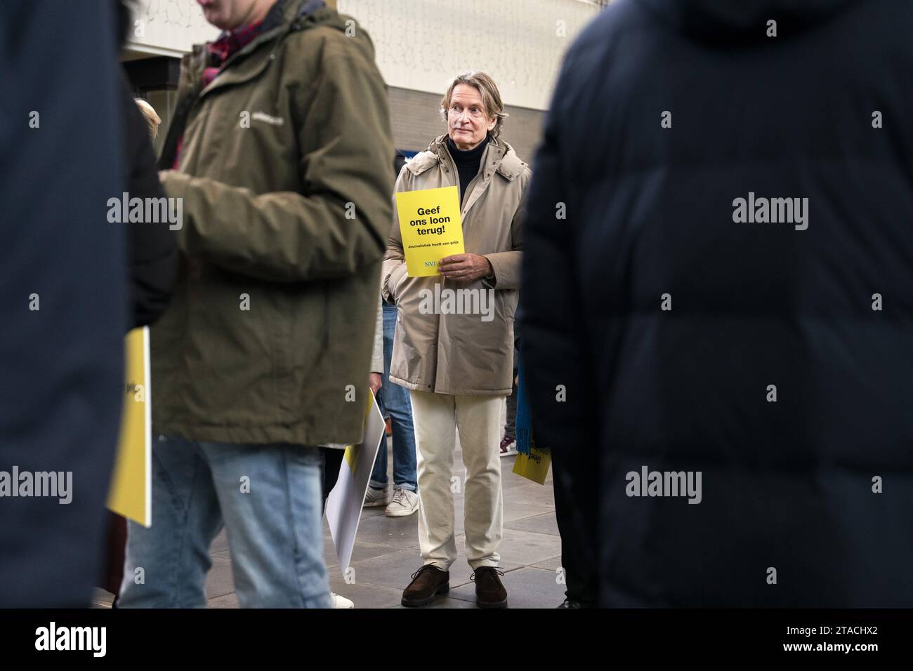 AMSTERDAM - redazione del Financieele Dagblad durante una breve interruzione del lavoro. I dipendenti smettono di lavorare per un'ora per insoddisfazione nei negoziati collettivi sui contratti di lavoro. ANP JEROEN JUMELET netherlands Out - belgium Out Foto Stock