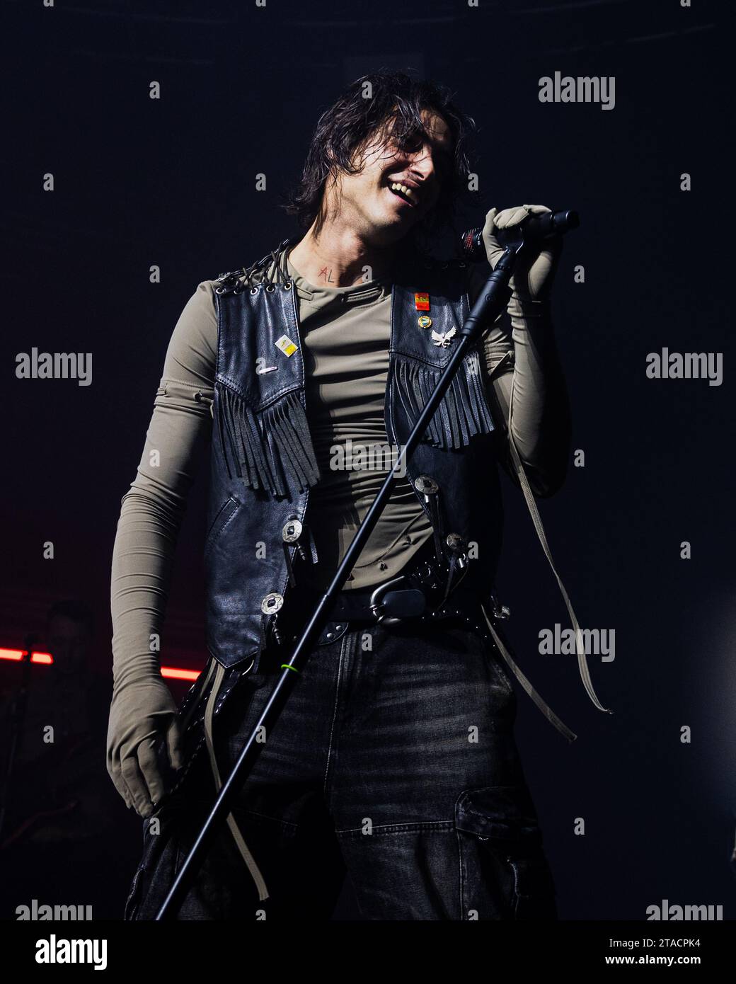 Milano, Italia. 29 novembre 2023. La cantante italiana Naska si esibisce durante un concerto al Fabrique Club di Milano. Credito: SOPA Images Limited/Alamy Live News Foto Stock