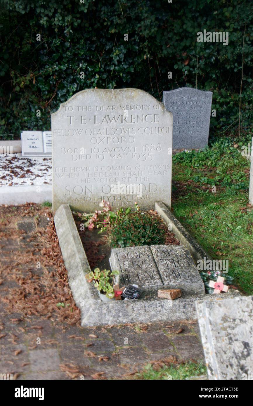 Tomba Scholar e soldato te Lawrence Lawrence d'arabia, cimitero della chiesa di San Nicola a Moreton, dorset Foto Stock