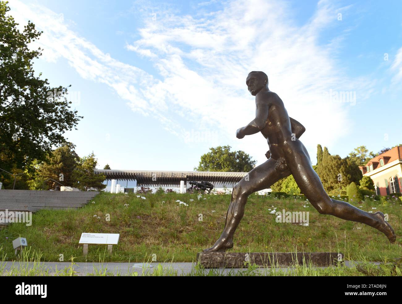 Losanna, Svizzera - 5 giugno 2017: Sculture al Parco Olimpico vicino al Museo Olimpico di Losanna, Svizzera Foto Stock