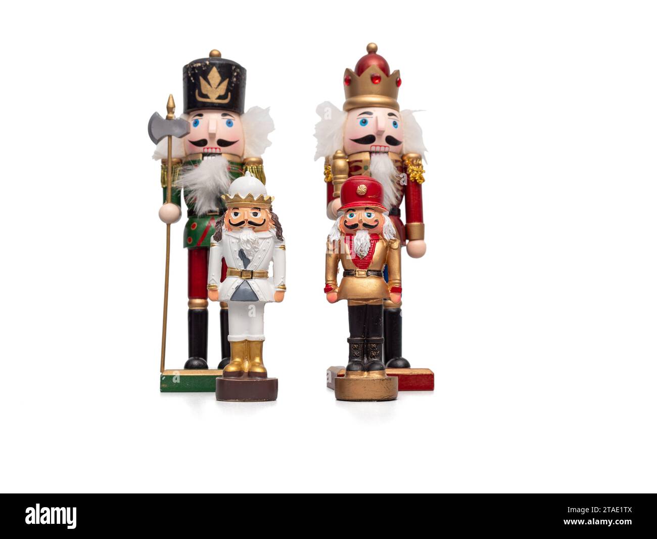 Lo Schiaccianoci di Natale isolato su sfondo bianco. Tradizionale statuetta in legno. Foto Stock