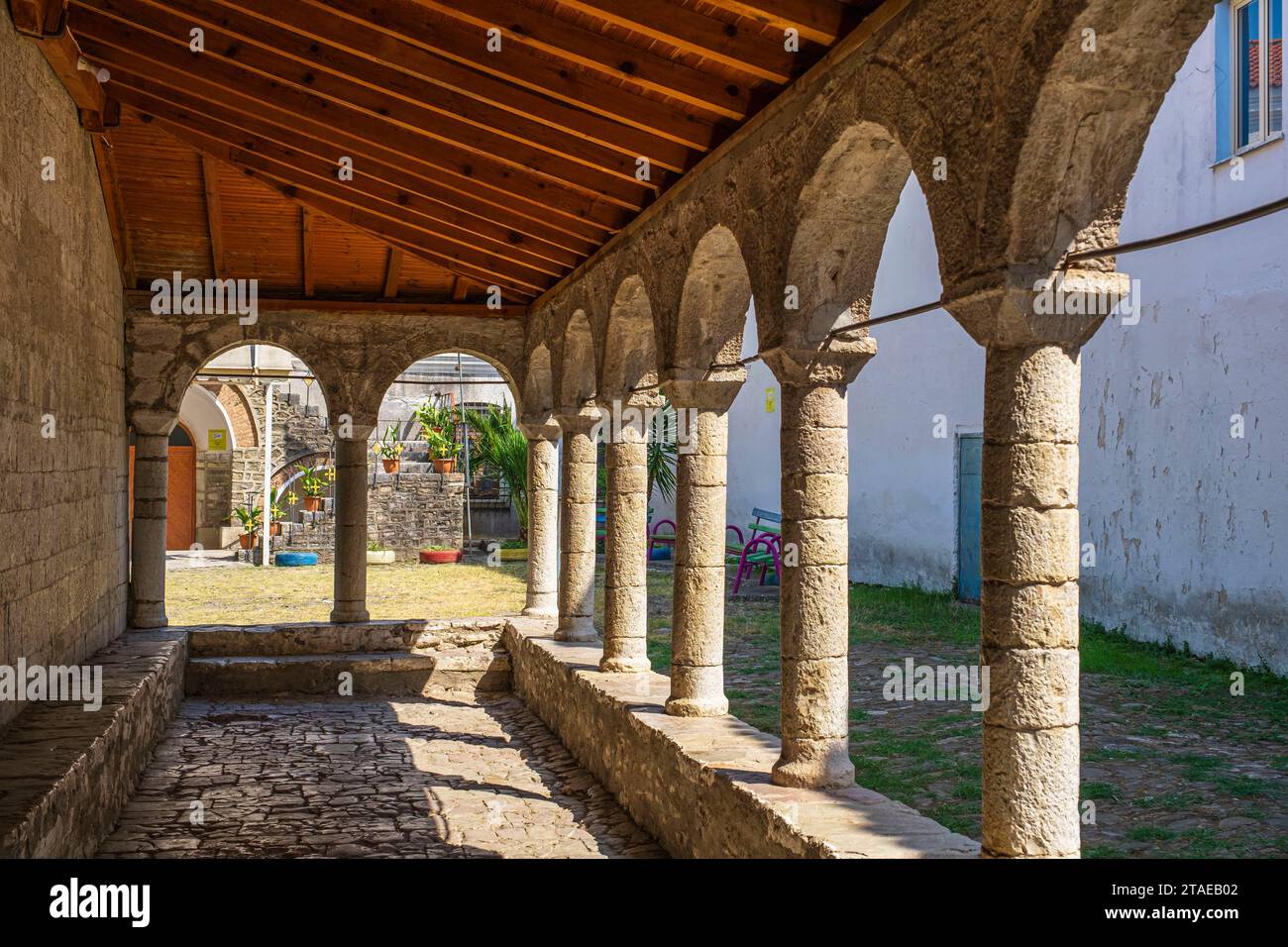 Albania, Elbasan, all'interno della cittadella medievale, chiesa ortodossa della Dormizione di Santa Maria costruita dal 1483 Foto Stock