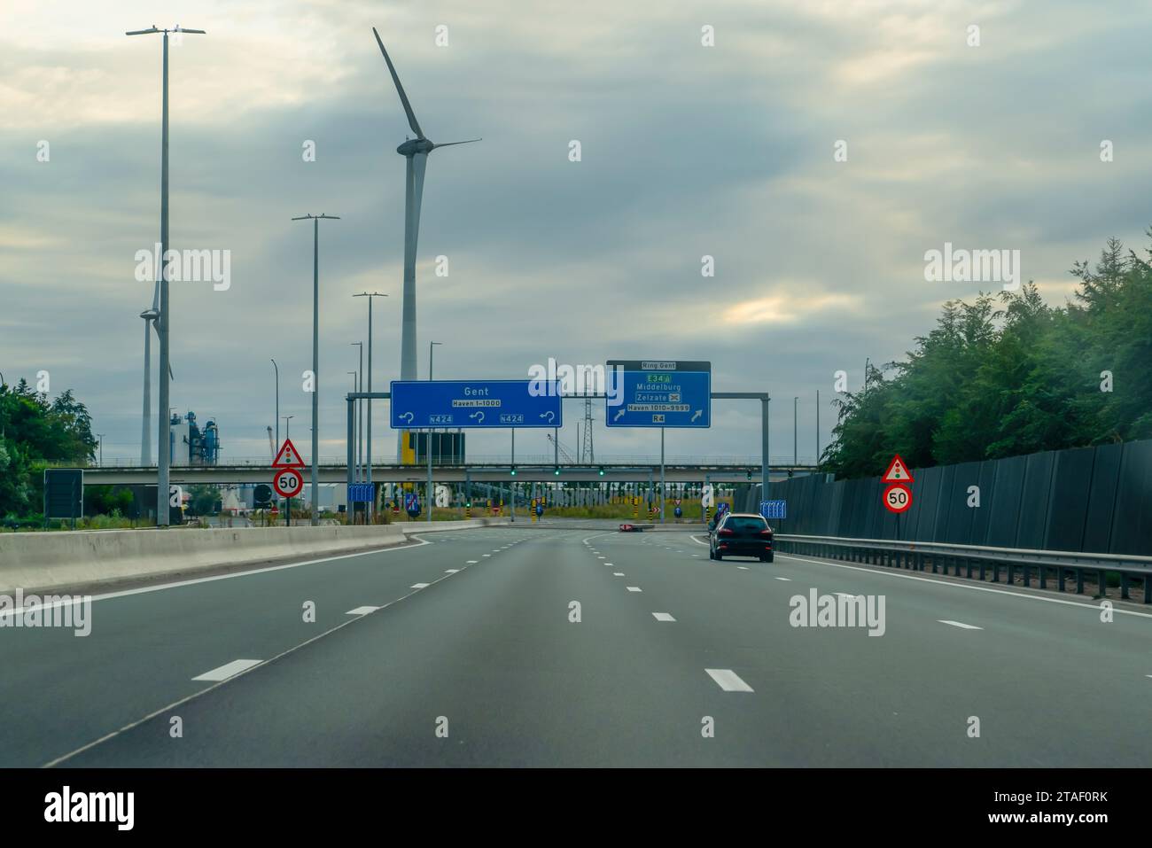 Traffico sulla strada per Gand, Haven, Middelburg, Zelzate, Belgio. Foto Stock