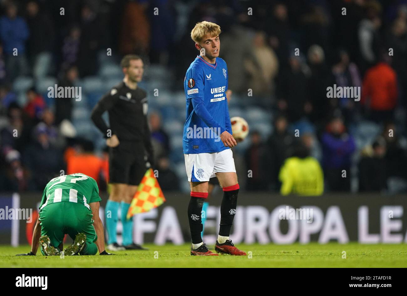Ross McCausland dei Rangers reagisce dopo il tempo pieno della partita di UEFA Europa League Group C allo stadio Ibrox di Glasgow. Data foto: Giovedì 30 novembre 2023. Foto Stock