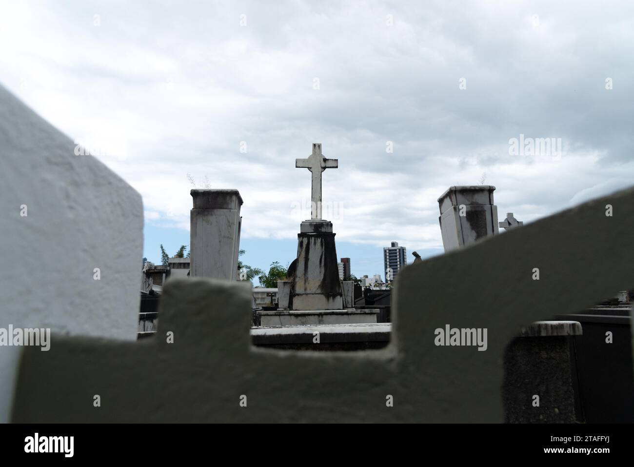 Salvador, Bahia, Brasile - 02 novembre 2023: Monumenti al cimitero di campo Santo nella città di Salvador, Bahia. Foto Stock