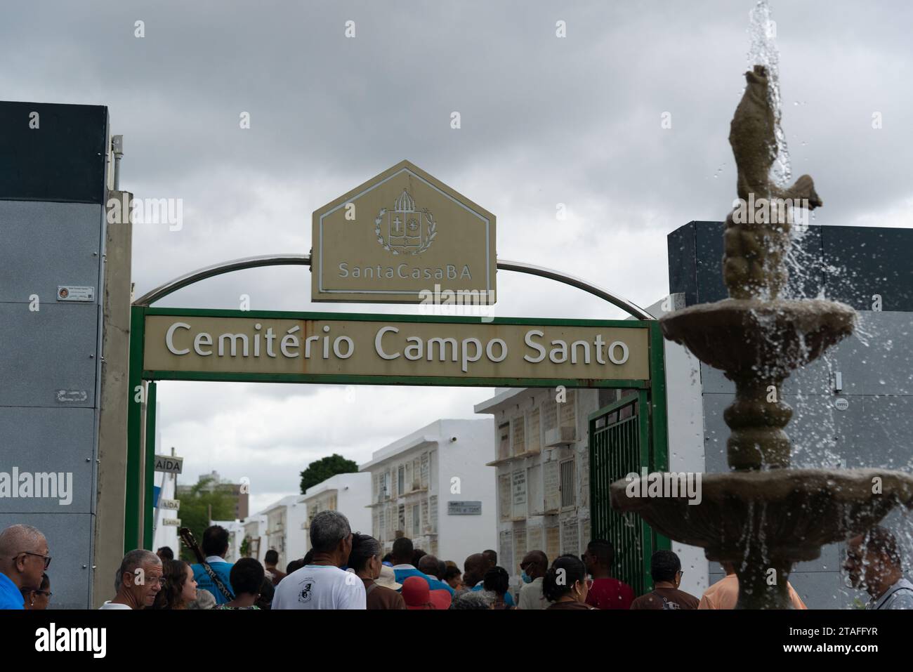 Salvador, Bahia, Brasile - 02 novembre 2023: Veduta del cimitero di campo Santo nella città di Salvador, Bahia. Foto Stock