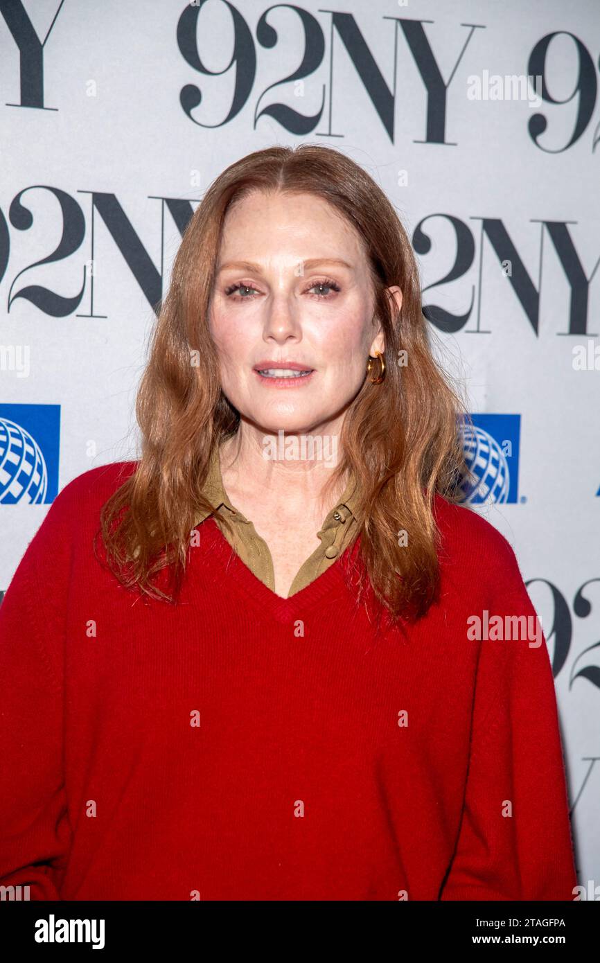 NEW YORK, NEW YORK - NOVEMBRE 30: Julianne Moore partecipa al May December Special Screening di Netflix alla 92nd Street Y il 30 novembre 2030 a New York City. Crediti: Ron Adar/Alamy Live News Foto Stock