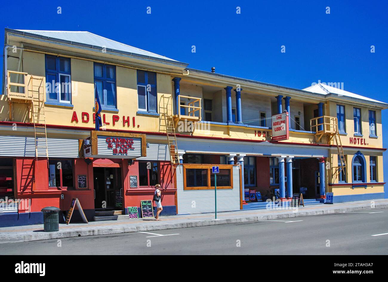 The Adelphi Lodge Pub, West End, Kaikoura, Canterbury, South Island, nuova Zelanda Foto Stock