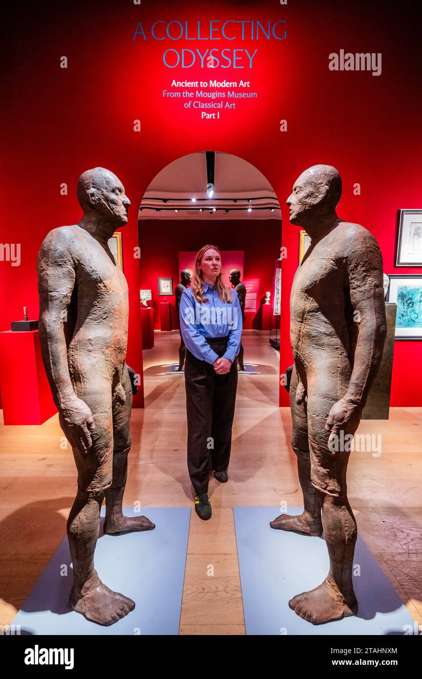 Londra, Regno Unito. 1 dicembre 2023. ANTONY GORMLEY, REFLECTION II, Estimate: £400,000-600,000 - Un'anteprima delle vendite della settimana classica al Christies di Londra, tra cui Una collezione Odyssey: Property from the Mougins Museum of Classical Art La serie, che spazia dall'antichità al XXI secolo, con sei aste dal vivo e una vendita online, si svolgerà dal 1° al 15 dicembre, con i punti salienti dell'asta in pubblico dal 1° dicembre. Crediti: Guy Bell/Alamy Live News Foto Stock