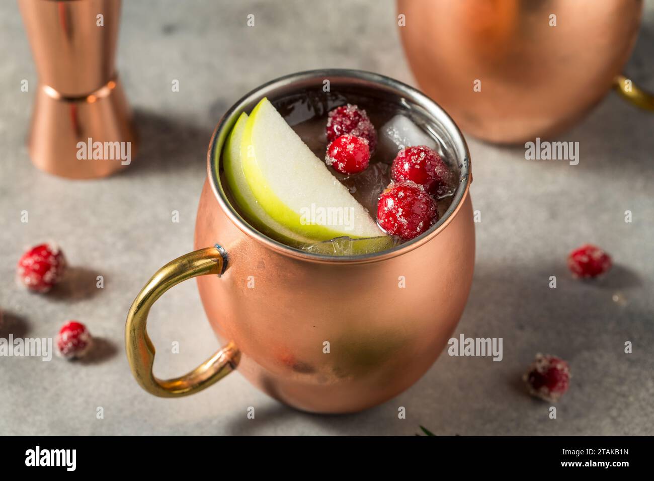 Mulo Boozy Cold Apple Cranberry Moscow con vodka Foto Stock