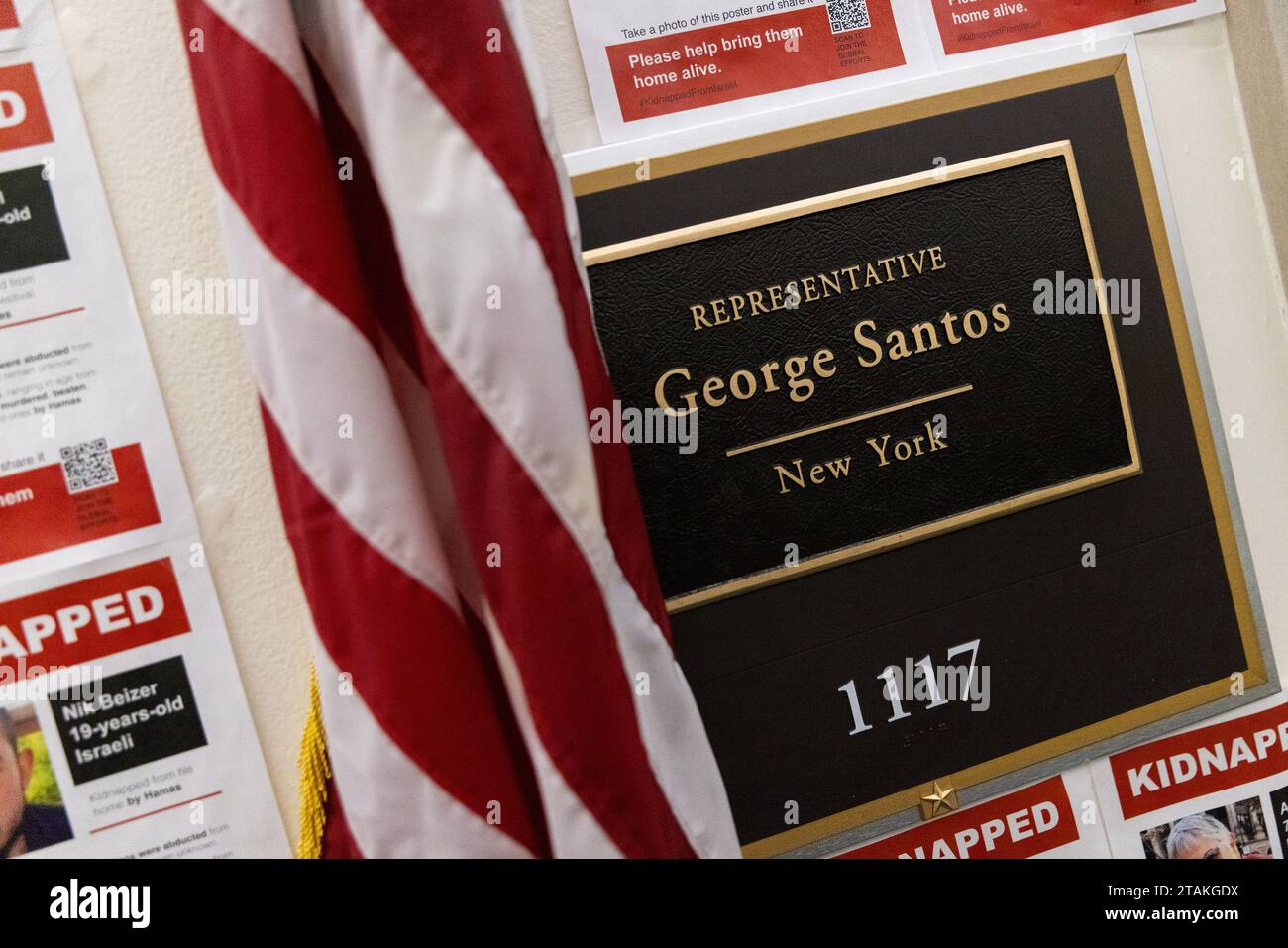 Washington, Stati Uniti. 1 dicembre 2023. L'ufficio del Repubblicano George Santos di New York dopo essere stato espulso dal Congresso con un voto bipartisan venerdì 1 dicembre 2023. Foto di Julia Nikhinson/UPI Credit: UPI/Alamy Live News Foto Stock