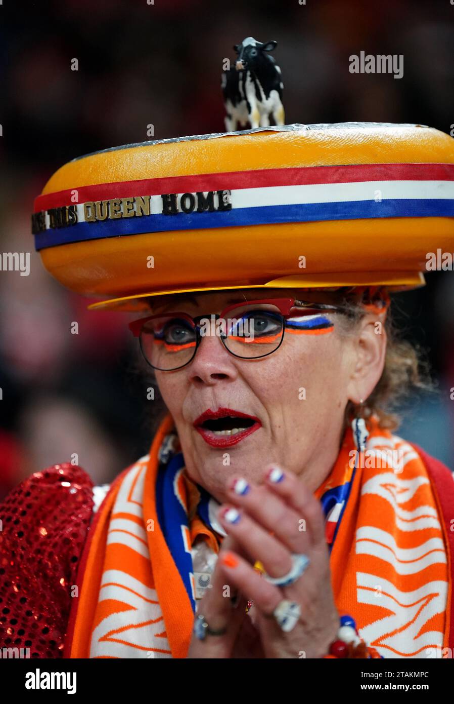 Tifosa olandese durante la partita del gruppo A1 della UEFA Women's Nations League allo stadio Wembley di Londra. Data immagine: Venerdì 1 dicembre 2023. Foto Stock