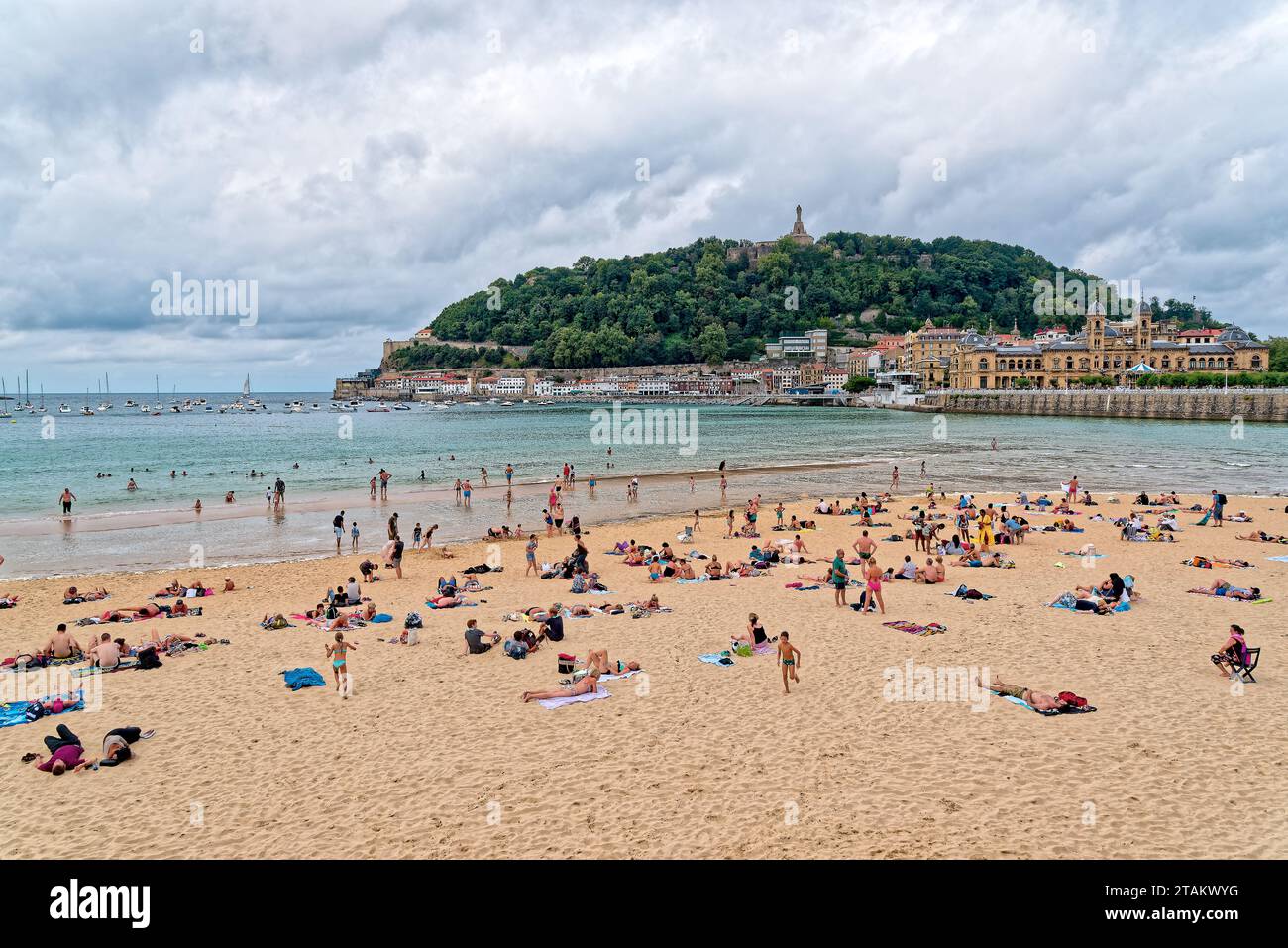 La plage de San sebastian dans le Pays basque Espagnol - Spiaggia di San Sebastian nei Paesi Baschi spagnoli Foto Stock