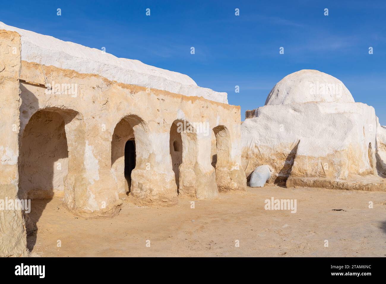 NAFTA, Tozeur, Tunisia. 18 marzo 2023. Set cinematografico di Star Wars per il mercato Mos Espa vicino a NAFTA, Tunisia. Foto Stock