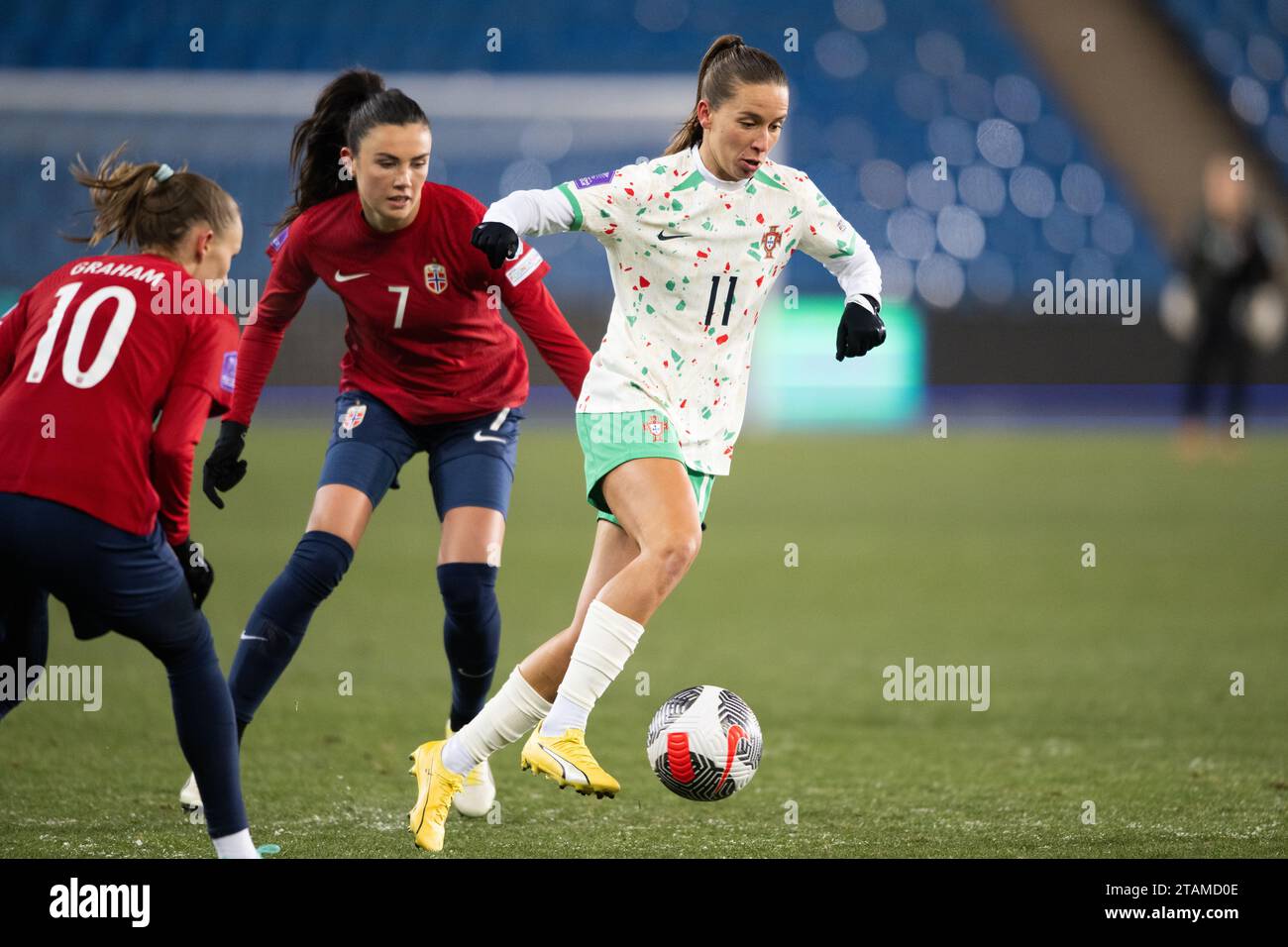 Oslo, Norvegia. 1 dicembre 2023. Tatiana Pinto (11) del Portogallo vista durante la partita della UEFA Nations League tra Norvegia e Portogallo allo Stadion Ullevaal di Oslo. (Foto: Gonzales Photo/Alamy Live News Foto Stock