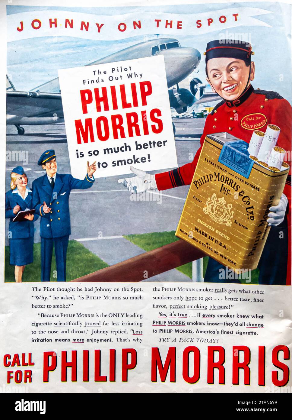 1947 Philip Morris ad. Johnny sul posto. È molto meglio fumare!" Foto Stock