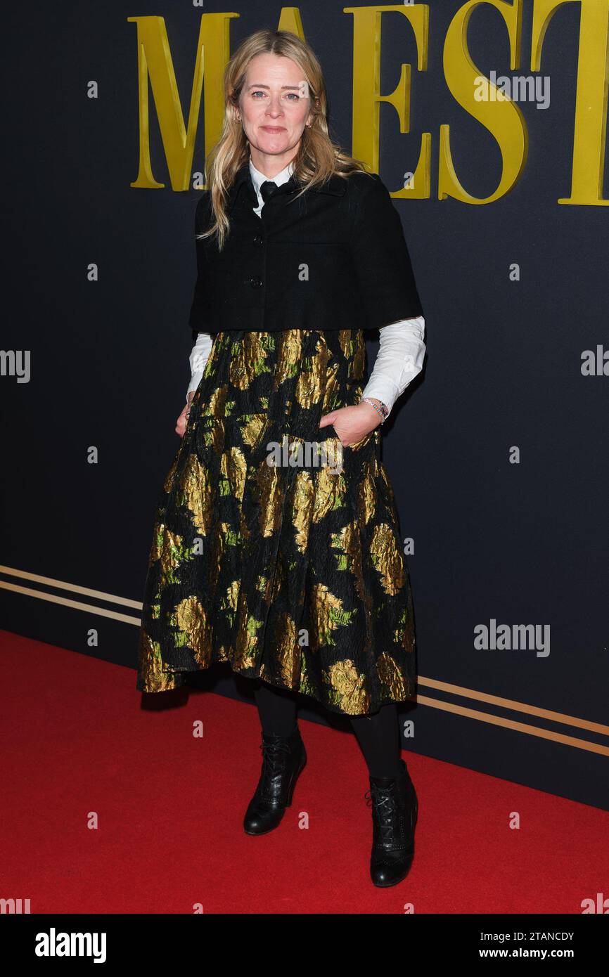 Londra, Regno Unito. Edith Bowman ha fotografato la partecipazione alla proiezione speciale del Maestro a Picturehouse Central il 2 dicembre 2023 . Foto di Julie Edwards. Crediti: JEP Celebrity Photos/Alamy Live News Foto Stock