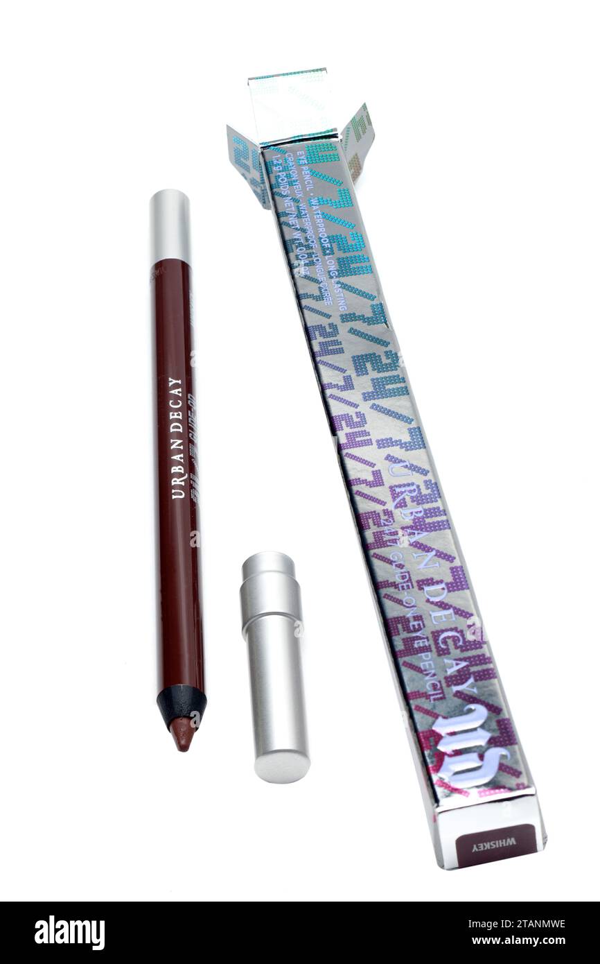 Urban Decay, colore whisky 24/7 Glide on Eye Pencil Makeup con penna, pennarello e scatola aperta Foto Stock