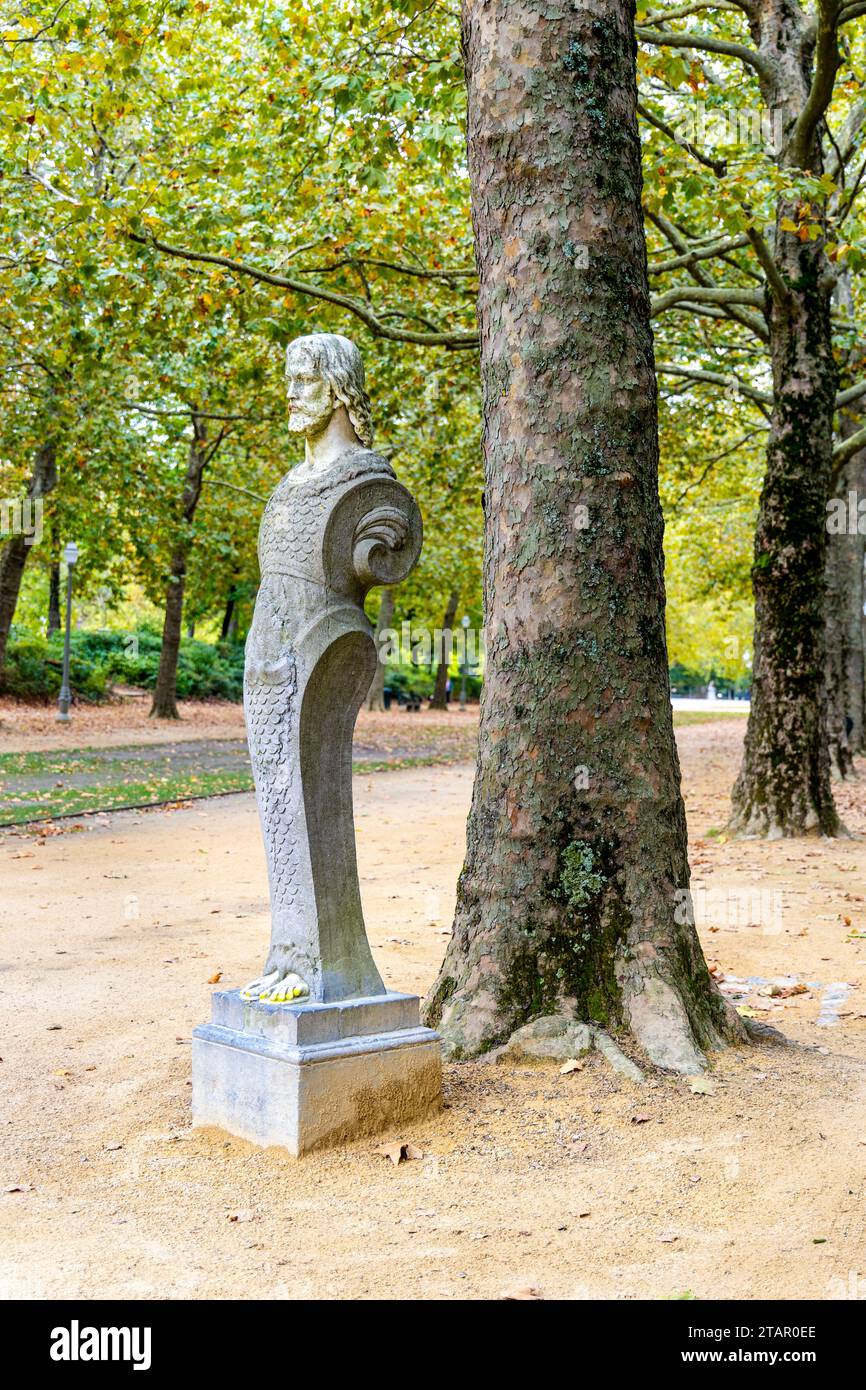 Scultura a termine di Hermes di Laurent Delvaux, Parco di Bruxelles (Parc de Bruxelles), Bruxelles, Belgio Foto Stock