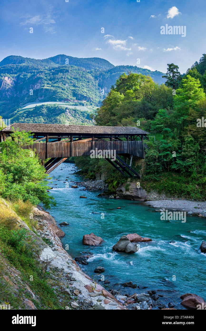 Törggele ponte sull'isacco, Castelrotto, Trentino-alto Adige, Italia, Europa Foto Stock