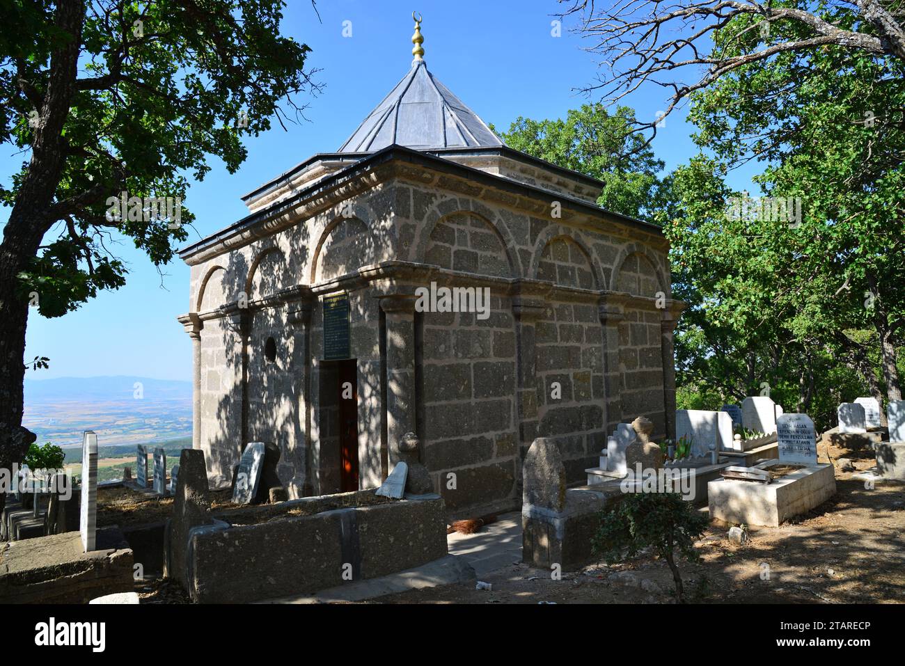 La tomba Sheikh Ahmet a Bingol, in Turchia, fu costruita nel XIX secolo. Riesce ad attrarre gli appassionati con la sua straordinaria architettura. Foto Stock