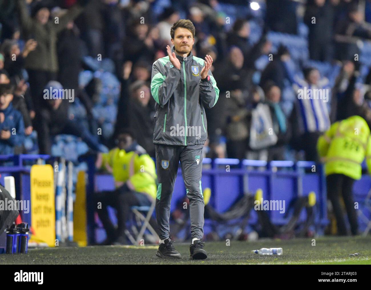 Danny Röhl Manager dello Sheffield Wednesday durante il match per il campionato Sky Bet Sheffield Wednesday vs Blackburn Rovers a Hillsborough, Sheffield, Regno Unito, 2 dicembre 2023 (foto di Craig Cresswell/News Images) Foto Stock