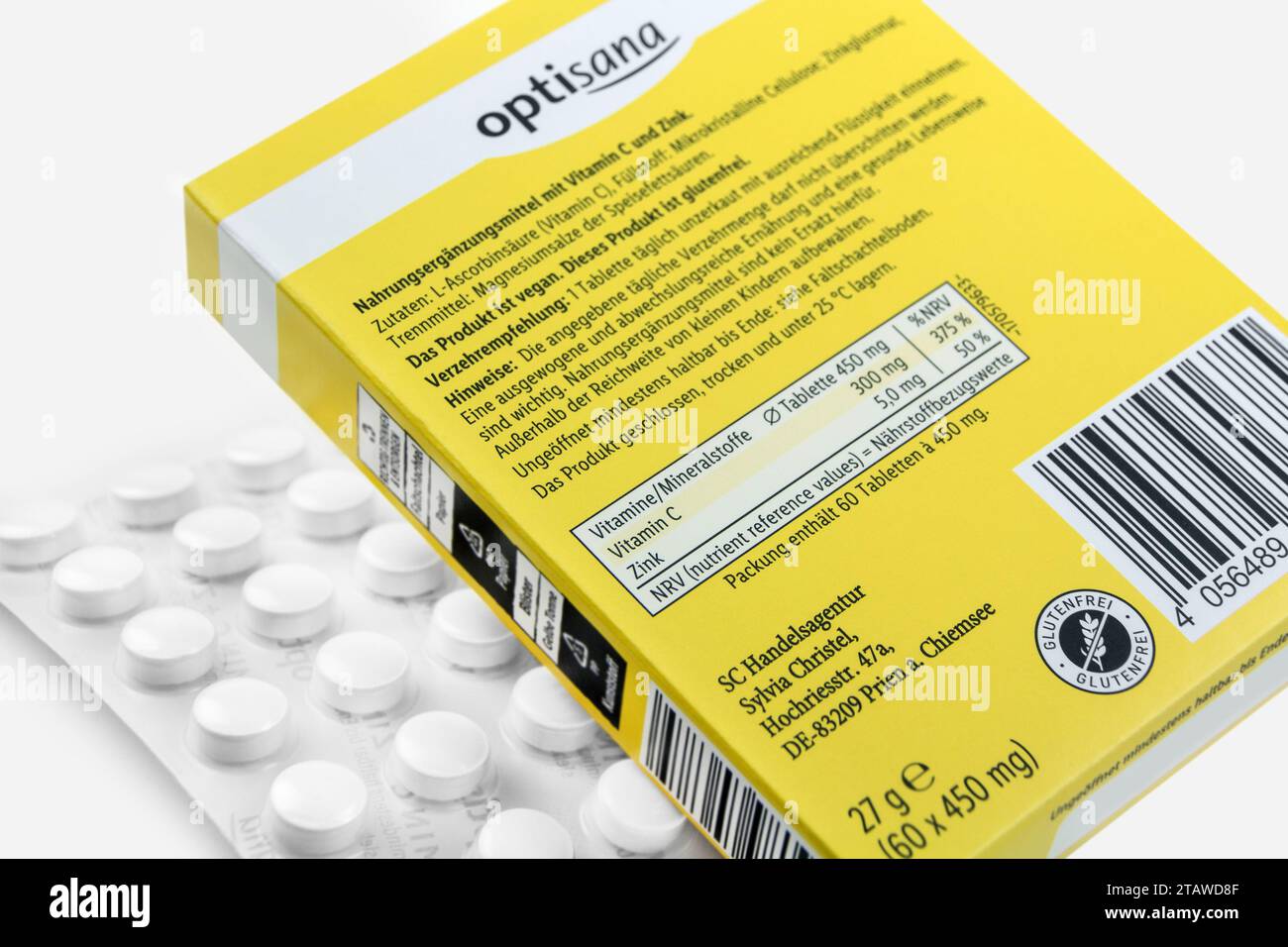 Amburgo, Germania - novembre 26 2023: Optisana Vitamin C und Zink Tabletten vegan Foto Stock