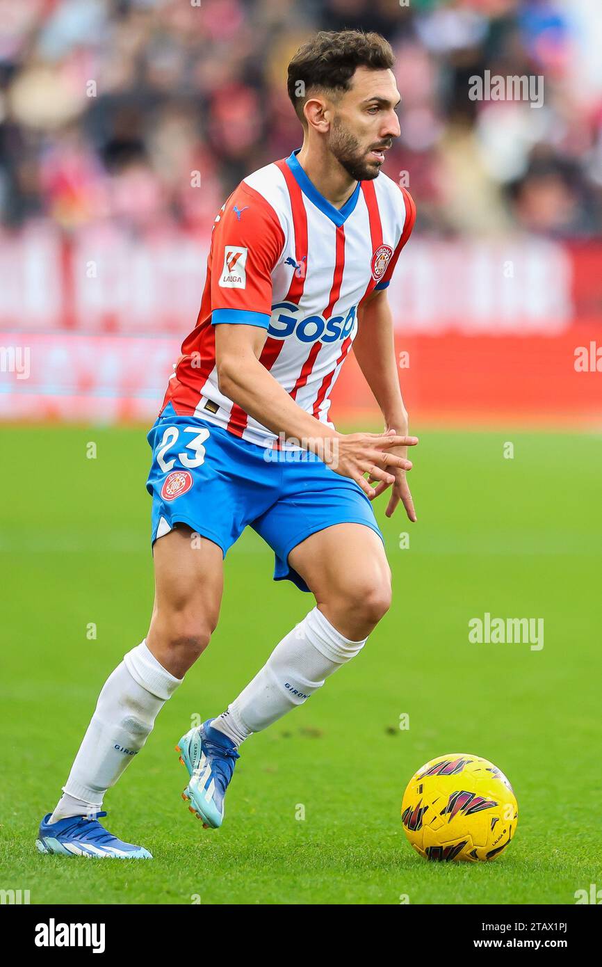 Girona, Spagna. 2 dicembre 2023. Ivan Martin (23) di Girona visto durante il match di LaLiga tra Girona e Valencia all'Estadi Montilivi di Girona. (Foto: Gonzales Photo/Alamy Live News Foto Stock