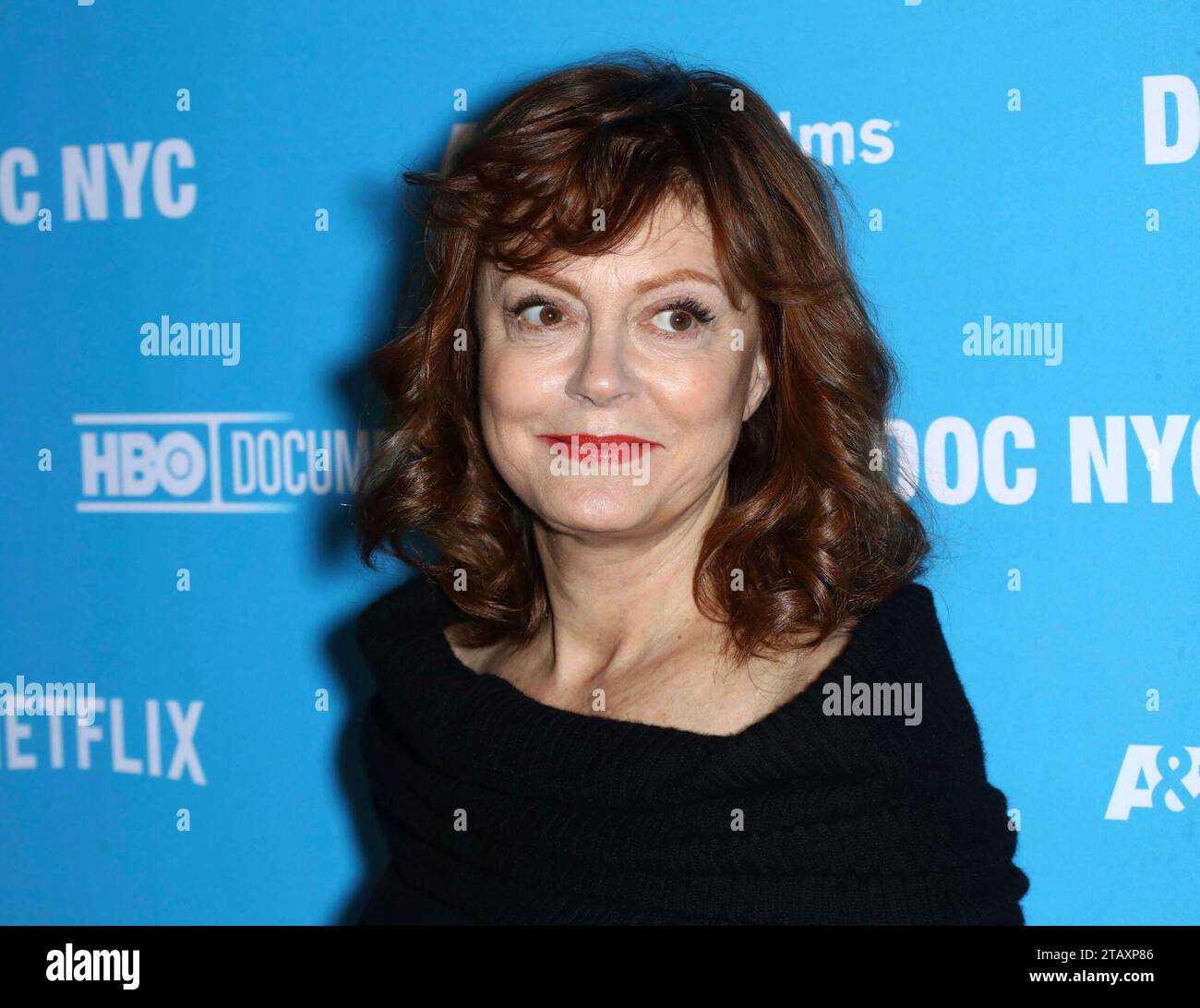 december-2nd-2023-actress-susan-sarandon-issues-formal-public-apology
