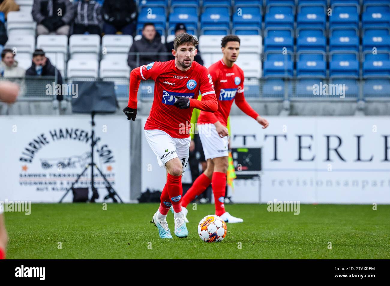 Lyngby, Danimarca. 3 dicembre 2023. Mark Brink (14) di Silkeborg SE visto durante il 3F Superliga match tra Lyngby BK e Silkeborg IF al Lyngby Stadium di Lyngby. (Foto: Gonzales Photo/Alamy Live News Foto Stock