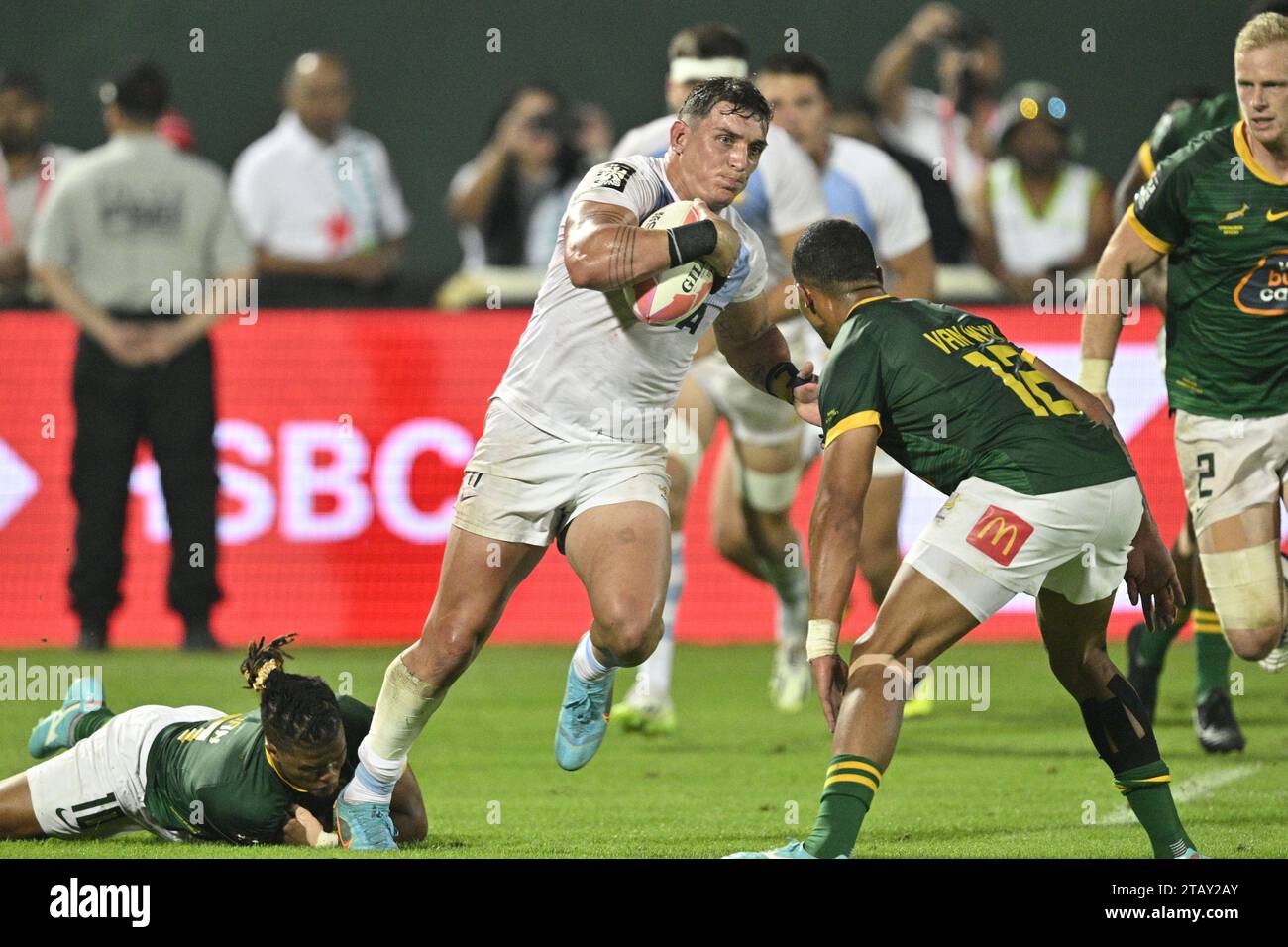 DUBAI, Emirati Arabi Uniti, 3 dicembre 2023. Azione dal torneo Emirates Dubai Rugby 7s 2023. Il Sudafrica ha battuto l'Argentina 12-7 e ha vinto il quinto trofeo Emirates Dubai 7s consecutivo Foto Stock