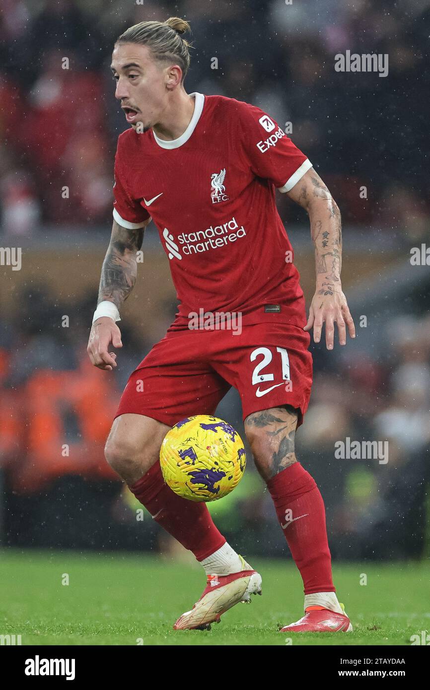 Liverpool, Regno Unito. 3 dicembre 2023. Kostas Tsimikas #21 di Liverpool con la palla durante la partita di Premier League Liverpool vs Fulham ad Anfield, Liverpool, Regno Unito, 3 dicembre 2023 (foto di Mark Cosgrove/News Images) credito: News Images Ltd/Alamy Live News Foto Stock