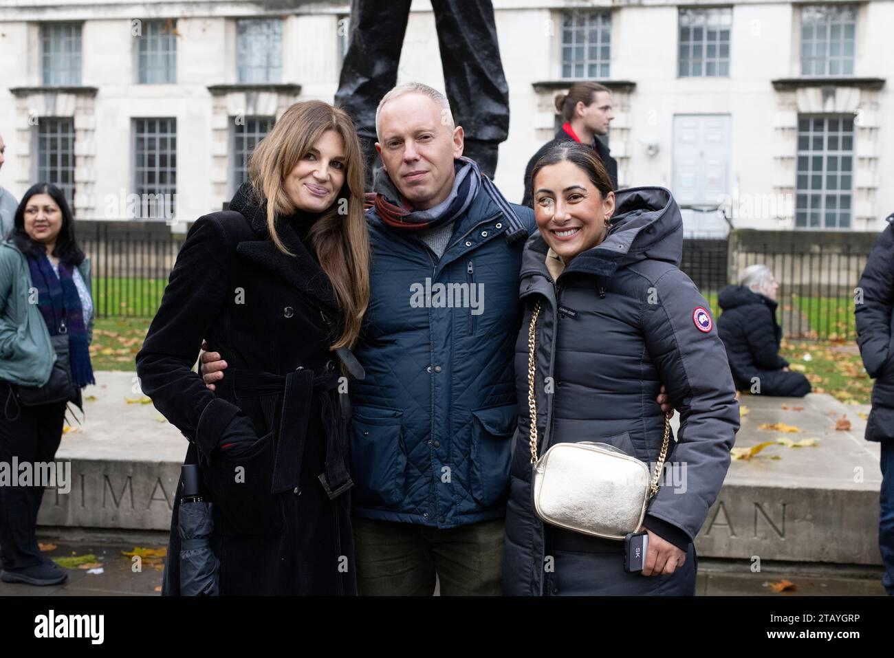 Jemima Goldsmith, Robert Rinder e Saira Khan veglia anti-odio israeliana e palestinese fuori Downing Street a Whitehall, Westminster, Londra, Inghilterra Foto Stock