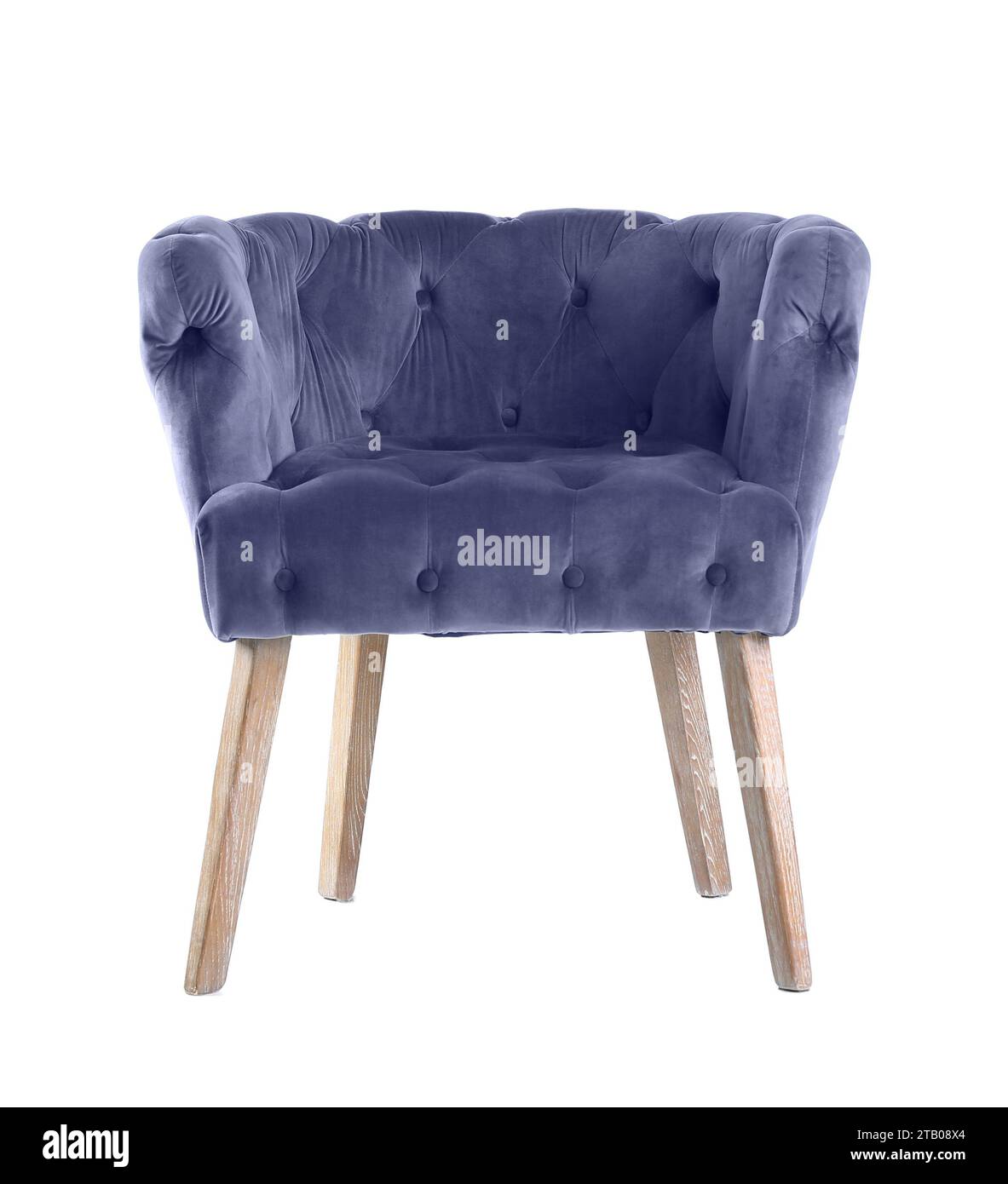 Una comoda poltrona ultravioletta isolata su bianco Foto Stock