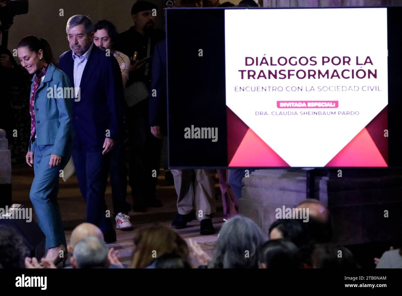Non esclusiva: Unica candidata della coalizione dei partiti del movimento di rigenerazione Nazionale, del Partito Laburista e del Partito Verde, Claudia Sheinba Foto Stock