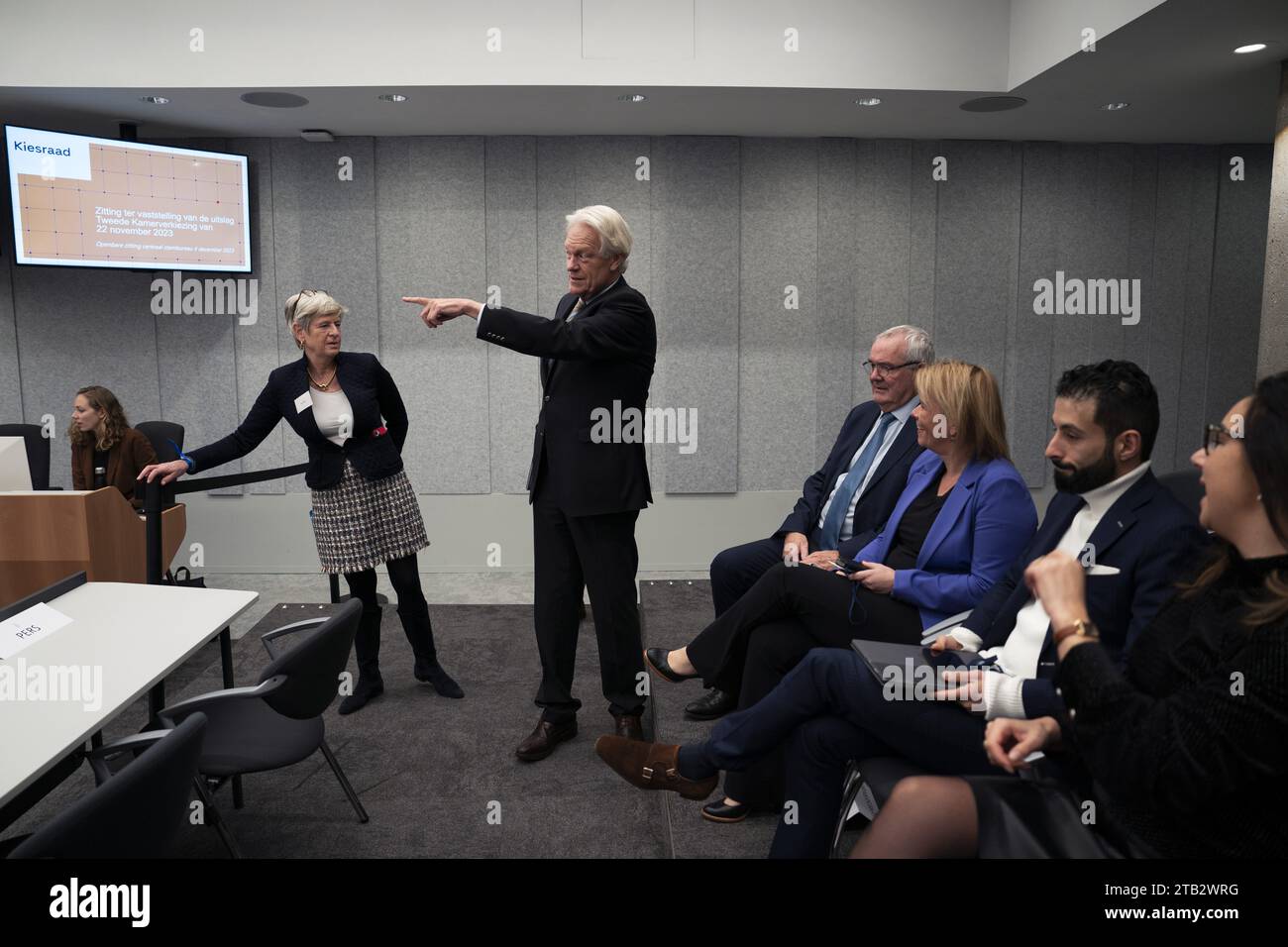 L'AIA - Presidente del Consiglio elettorale Wim Kuijken. Il Consiglio elettorale si riunisce alla camera dei rappresentanti per determinare i risultati delle elezioni, dopo il riconteggio a Tilburg. L'Assemblea ha chiesto che i voti siano contati nuovamente in quattro seggi elettorali nel comune del Brabante, perché qui si è riscontrata una differenza di conteggio inspiegabile. ANP JEROEN JUMELET netherlands Out - belgium Out Foto Stock