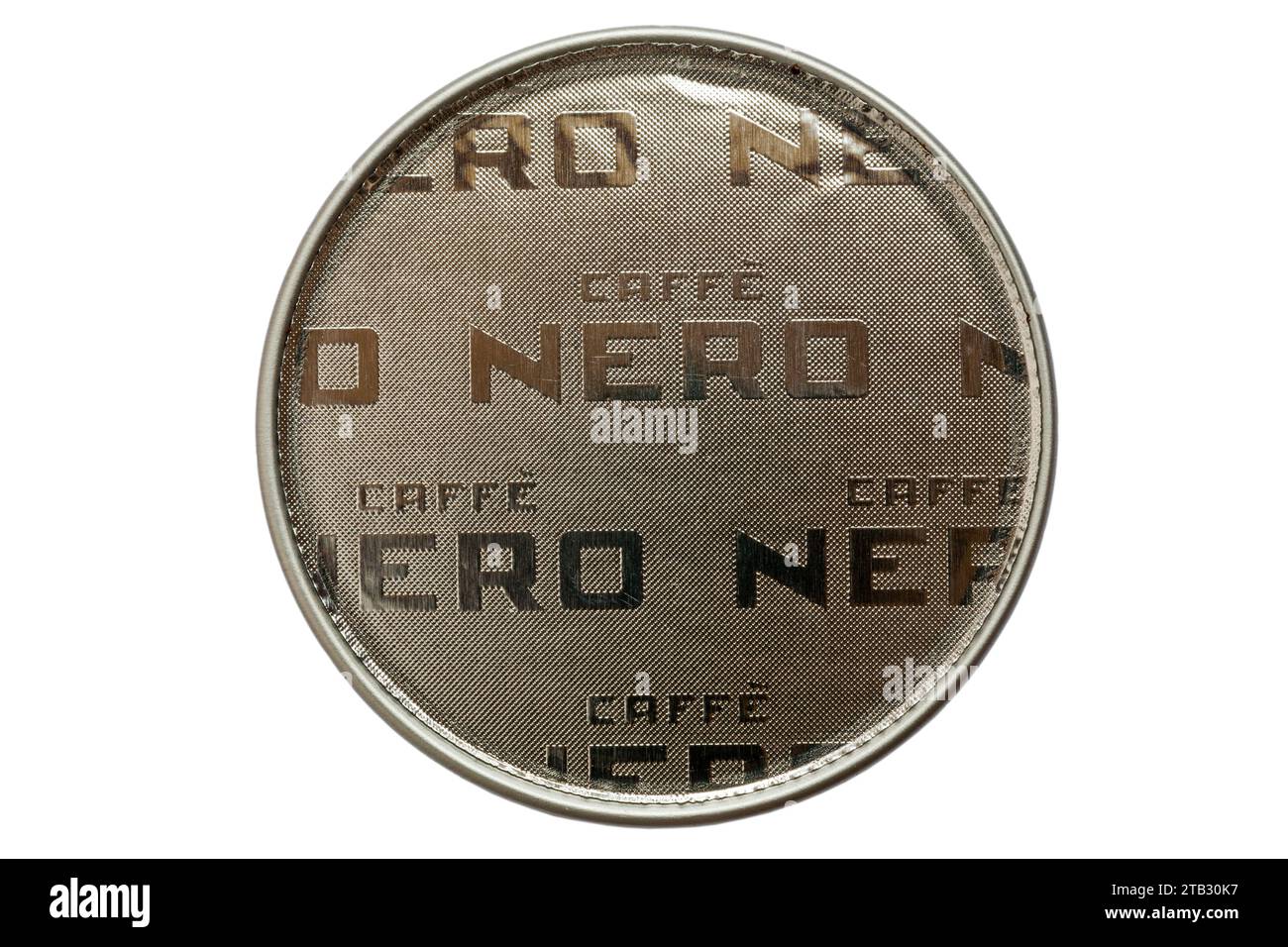 Cialda di caffè cialda in cialda con cialde di caffè Black Winter Blend isolata su sfondo bianco Foto Stock