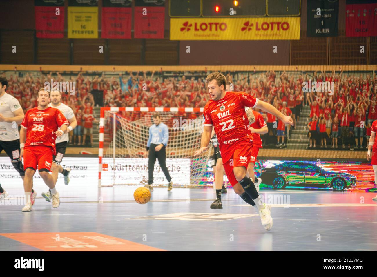 Spielszene Eulen Ludwigshafen gegen HC Elbflorenz 2006 (2. Handballbundesliga; supporto 31:29) Foto Stock