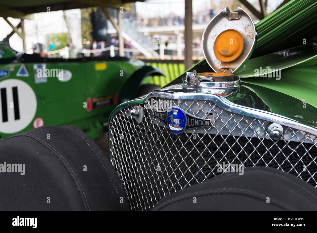 Il Talbot AV105 verde del 1931 di Nicholas Pellett con il radiatore si è chiuso al 80° incontro dei membri, Goodwood Motor Racing Circuit, Chichester, Regno Unito Foto Stock